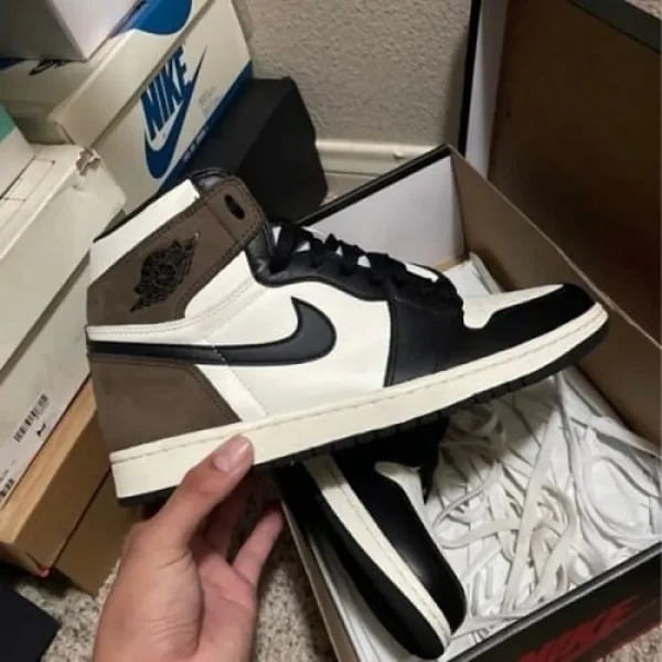 Nike Jordan Retro 1 Dark Shoes For Men (SW1764) - Image 2