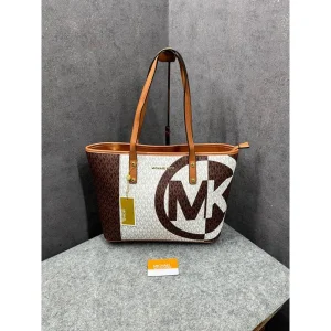 First Copy Michael Kors Handbag For Women (BOT1901)