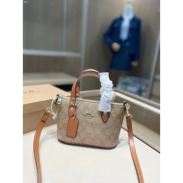 First Copy Coach Handbag (SUP1918)