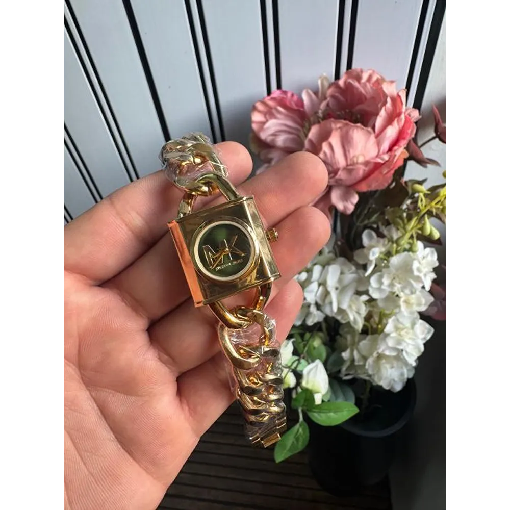 Stylish Michael Kors Watch For Women (SUP229)