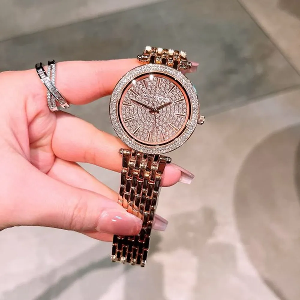 Stylish Michael Kors Watch For Women (SUP235)