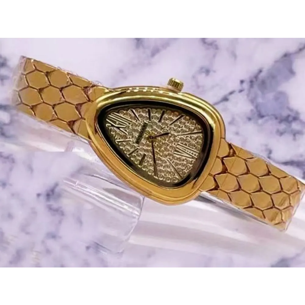 First Copy Bvlgari Watch Serpenti Seduttori (SUP1297)