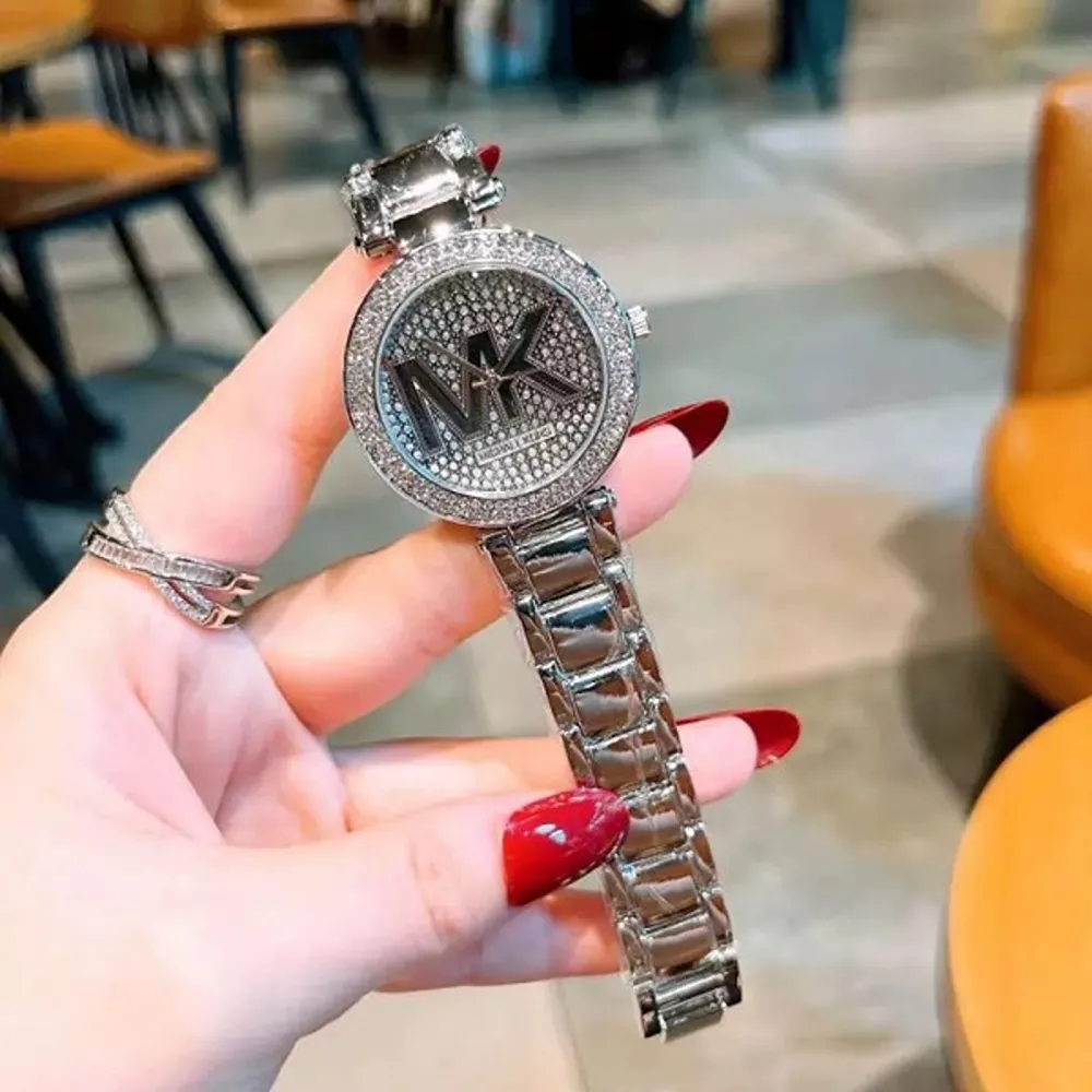 Stylish Michael Kors Watch For Women (SUP329)