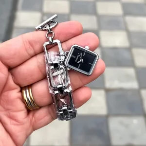 Stylish Chanel Watch For Women (SUP240)