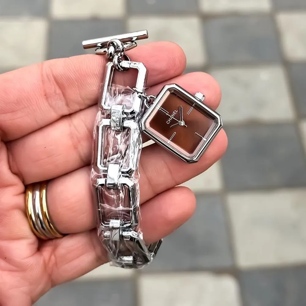 Stylish Chanel Watch For Women (SUP241)