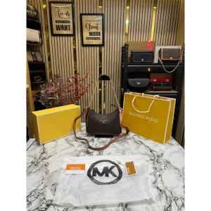 First Copy Michael Kors Handbag For Women (BOT1904)