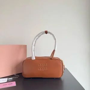 First Copy Miu Miu Handbag (SUP2171)