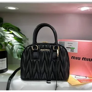 First Copy Miu Miu Handbag (SUP1993)