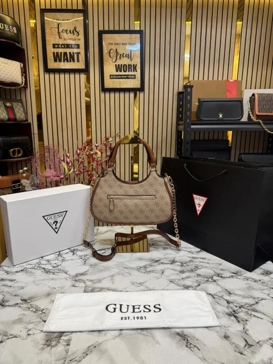 First Copy Burberry Handbag For Women (BOT1952) - Image 2