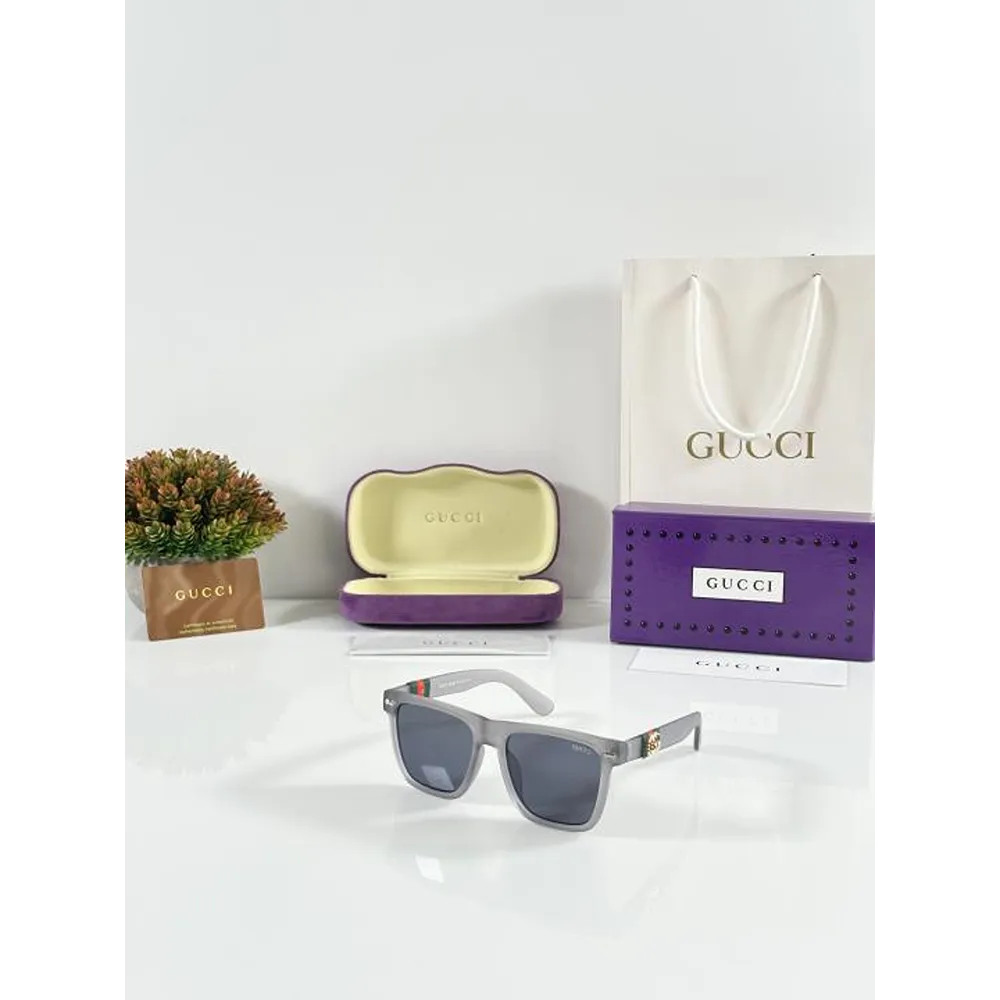 First Copy Gucci Sunglasses With Original Kit (SZ371)