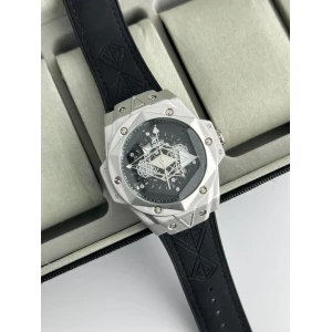 First Copy Hublot Watch For Men (SW986)