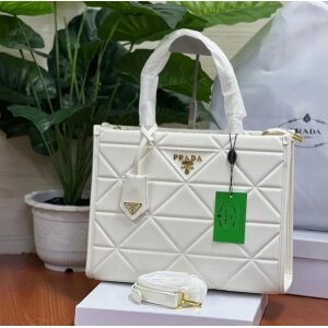 First Copy Prada Handbag (SW3463)