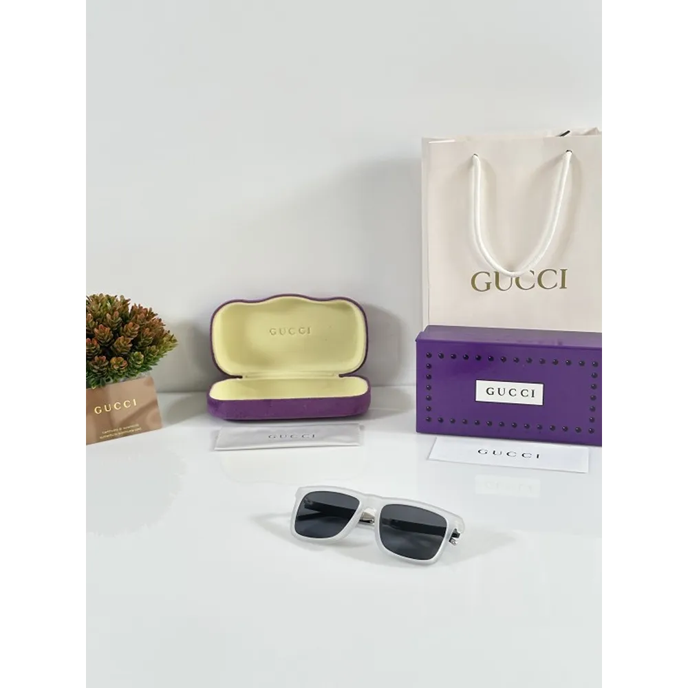 First Copy Gucci Sunglasses With Original Kit (SZ297) - Image 2