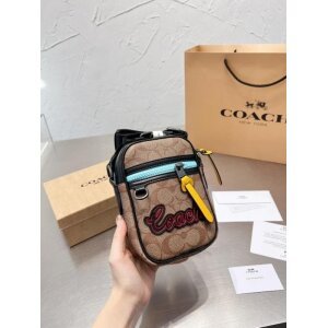 First Copy Coach Handbag (SW3305)