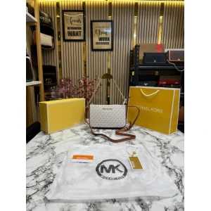 First Copy Michael Kors Handbag (SW3682)