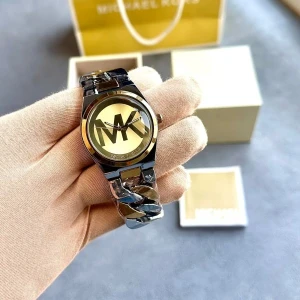 First Copy Michael Kors Watch (SW2530)