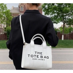 First Copy Marc Jacobs Handbag (SW3808)