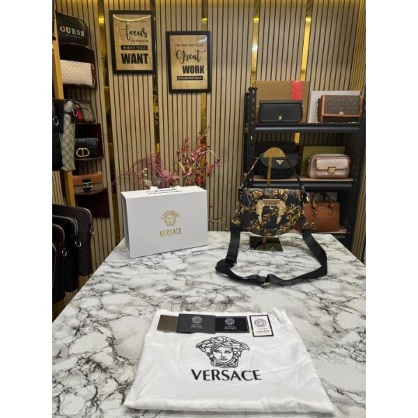 First Copy Versace Handbag (SW4151)