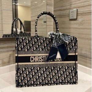 First Copy Christian Dior Handbag For Women (SW2201)