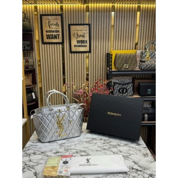 First Copy YSL Handbag (SW3891)