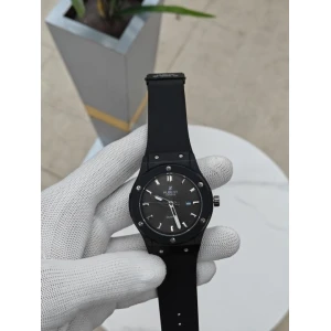 First Copy Hublot Watch Full Black For Men (SW978)