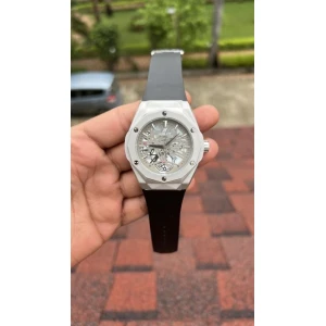 First Copy Hublot Watch For Men (SW1008)