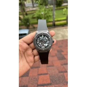 First Copy Hublot Watch For Men (SW1009)