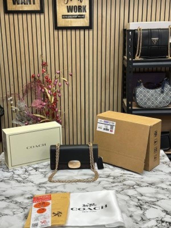 First Copy Coach Handbag (SW3279)