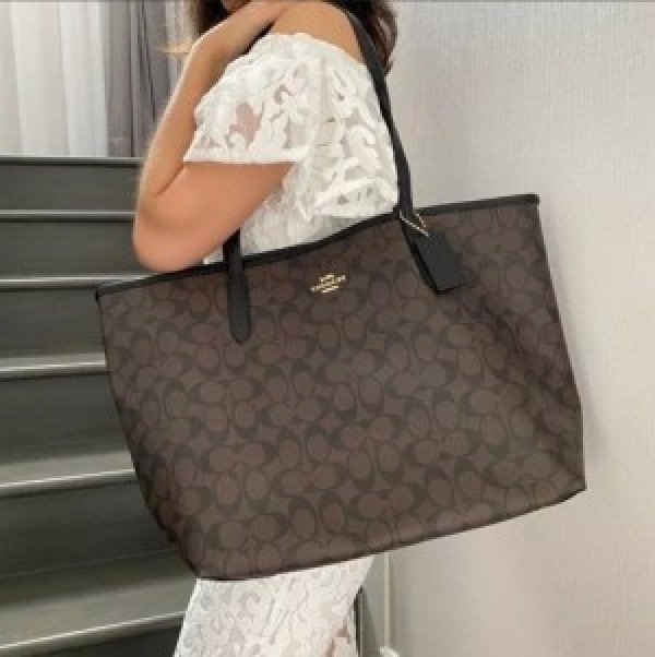 First Copy Coach Handbag (SW3215)