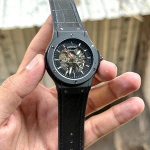 First Copy Hublot Watch For Men (SW1031)
