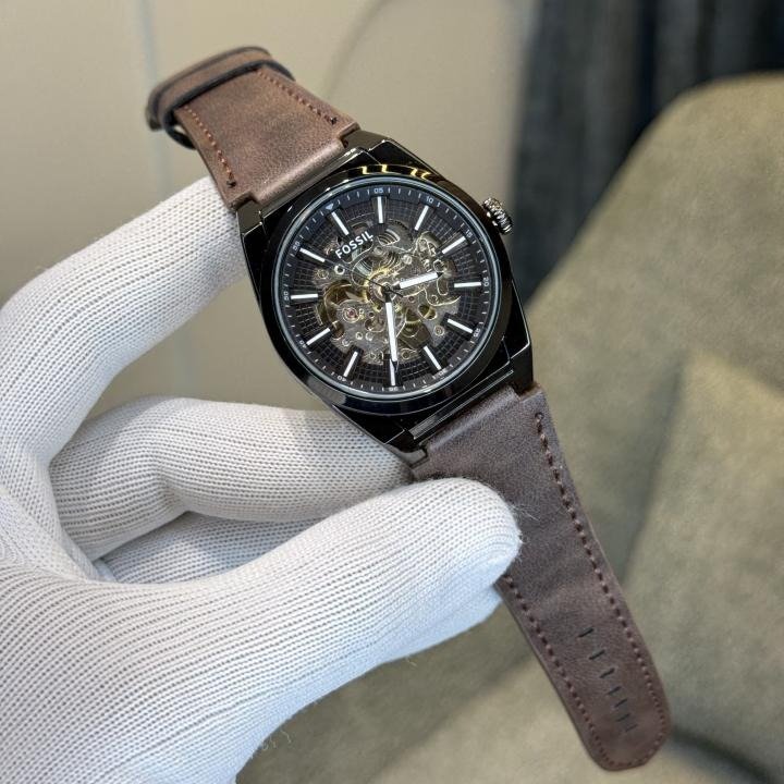 Fossil Everett Leather Watch