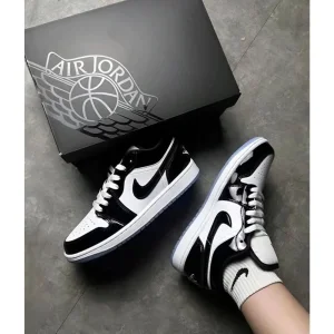 Air Jordan 1 Low Concord Shoes