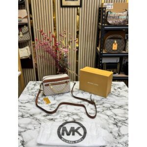 First Copy Michael Kors Handbag (SW7516)