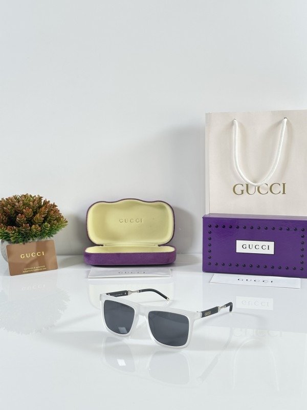 First Copy Gucci Sunglasses (SW5582)