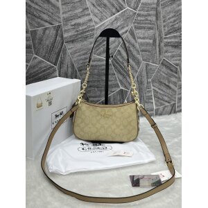 First Copy Coach Handbag (SW7065)