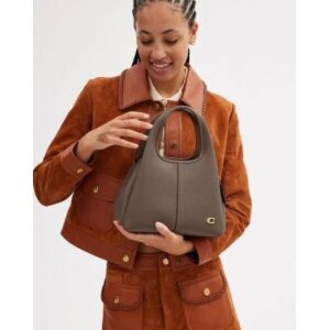 First Copy Coach Handbag (SW6928)