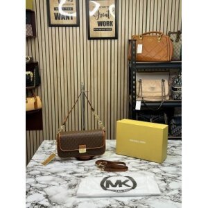 First Copy Michael Kors Handbag (SW7365)