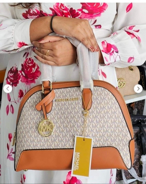 First Copy Michael Kors Handbag (SW7475)