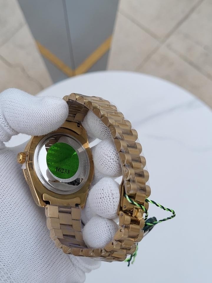 First Copy Rolex Day Date Watch Gold Diamond Green Dial (SW7859) - Image 2