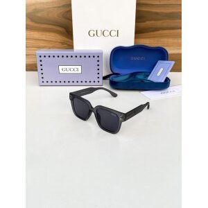 First Copy Gucci Grey Black Sunglasses (SW9104)