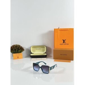 First Copy Louis Vuitton Sunglasses Green (FT282)