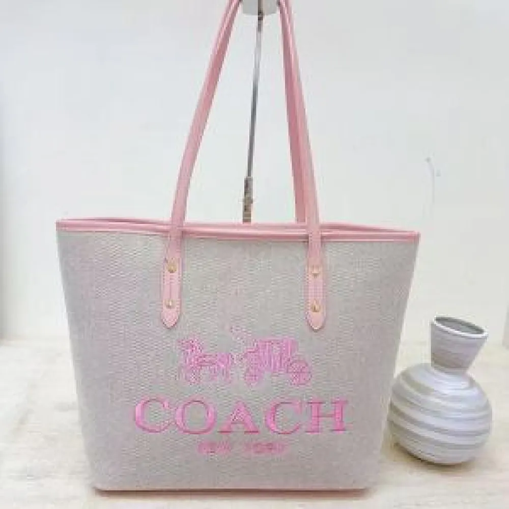 Coach Voyager Tote Bag With Dust Bag (FT102)
