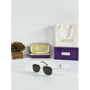 First Copy Gucci Tiger Gold Black Sunglasses (SW9075)