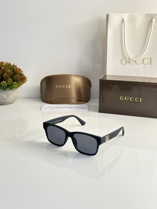 First Copy Gucci Black Sunglasses (SW9143)