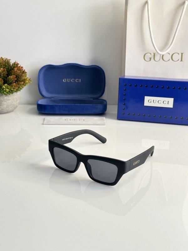 First Copy Gucci Black Sunglasses (SW9150)