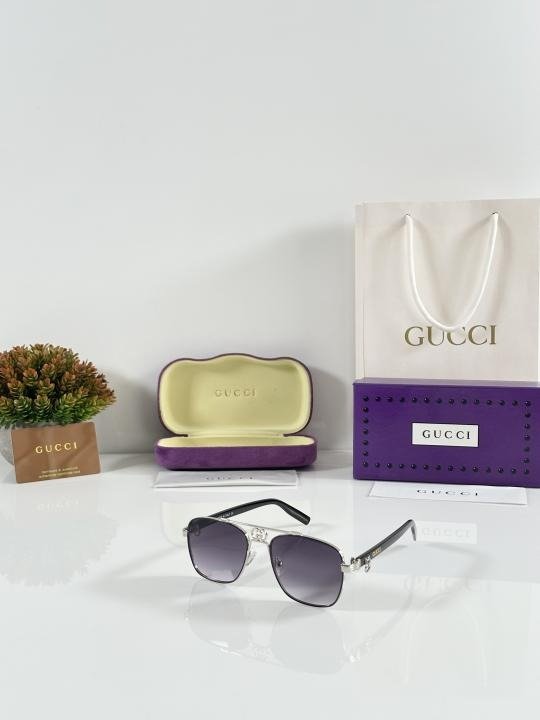 First Copy Gucci Silver Black Sunglasses (SW9093)