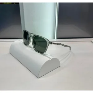 Oakley Sunglasses Aqua Luxury Shade (FT2600)