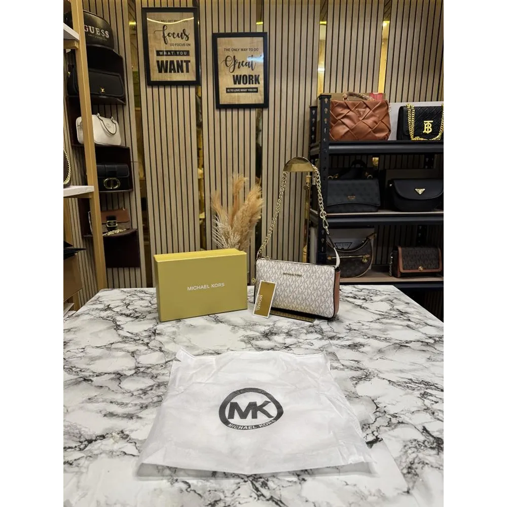 Michael Kors Jet Set Pouchette Bag With OG Box & Dust Bag (FT1310)