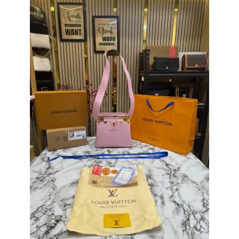 Louis Vuitton Capucines Bag With Double OG Box & Dust Bag Pink (FT2233)