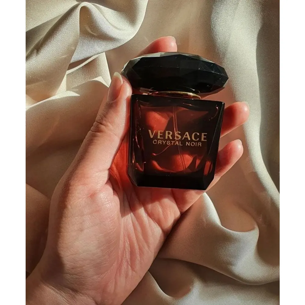 Versace Crystal Noir Perfume